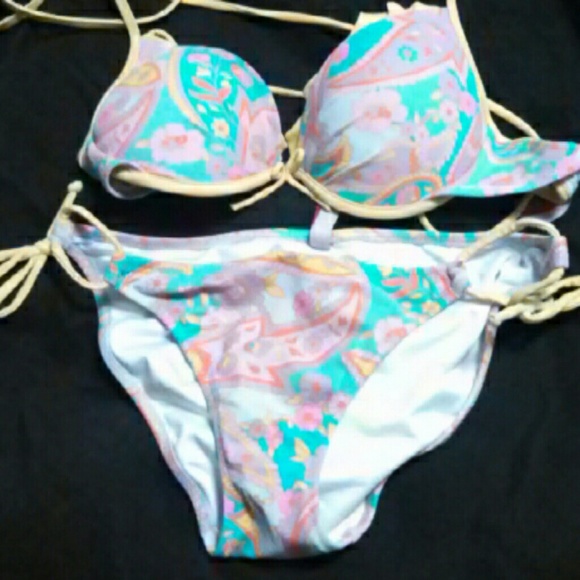 Victoria secret swim suit 34b top small bottoms