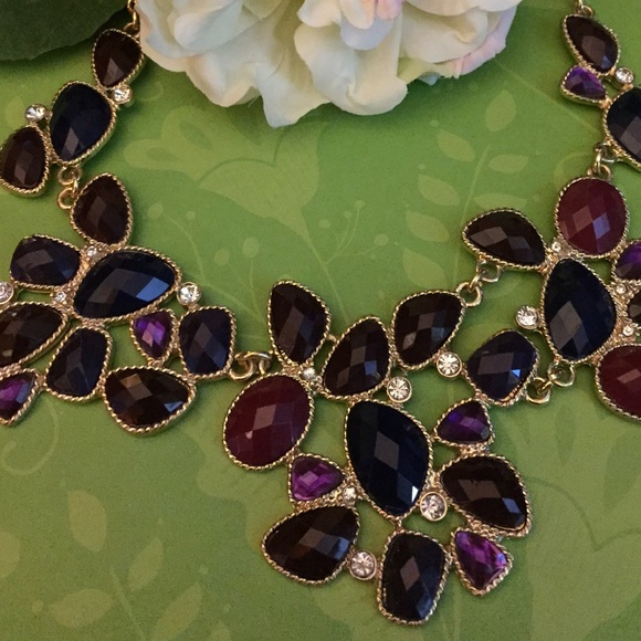 Very Berry Necklace with Swavorski  Crystals ๐ - Picture 2 of 2