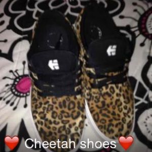 ❤️cheetah shoes❤️