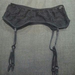 Size Small Lace Garter Belt