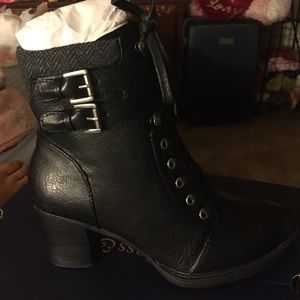 Black heel boot from G.H bass & CO