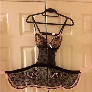 ✨New Black & Pink Lace Mesh Apron!😍