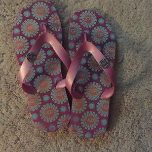 Ugg flip flops