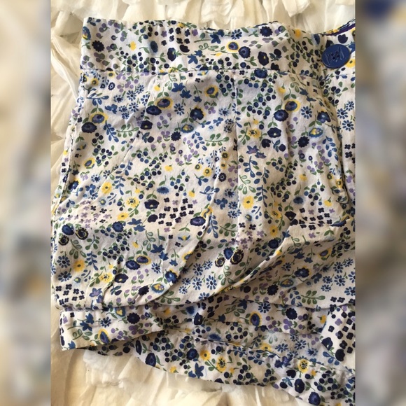💕 New ; Blue Floral Print Shorts