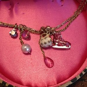 Cute Betsey Johnson necklace!