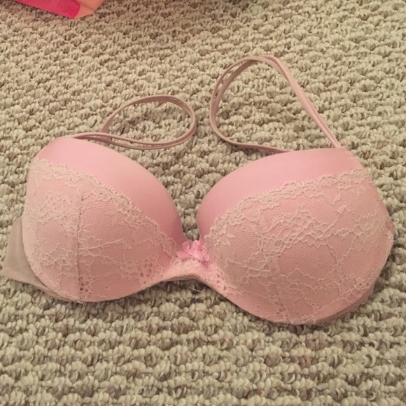 $4.49 on PayPal.. Victoria secret bra