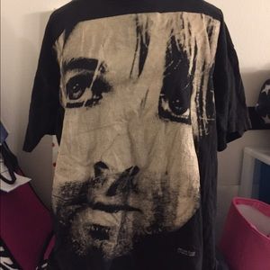 Kurt Cobain Nirvana "Grunge is dead" shirt