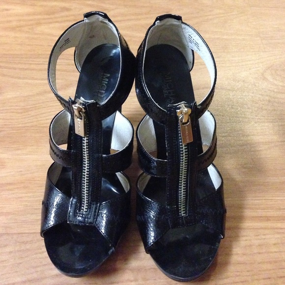 👠Michael Kors👠 Zipper Heels
