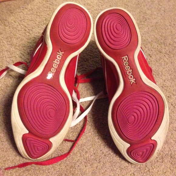 Reebok - Picture 2 of 4