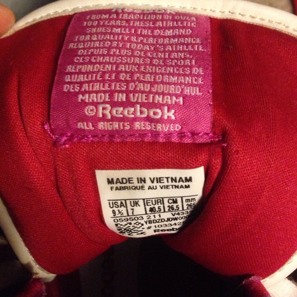 Reebok - Picture 4 of 4