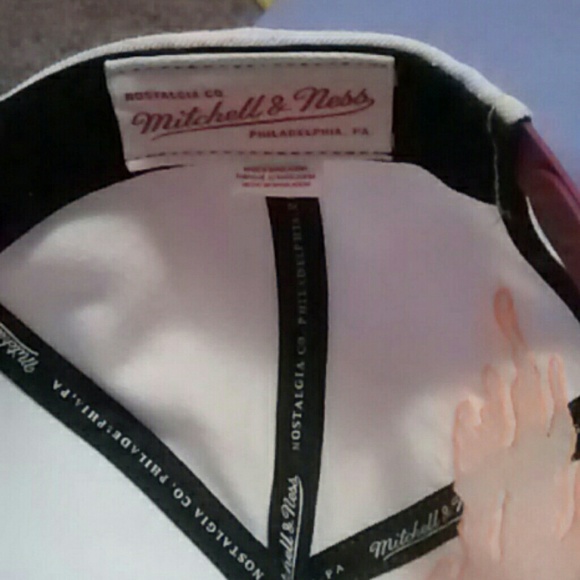 Hat - Picture 3 of 4