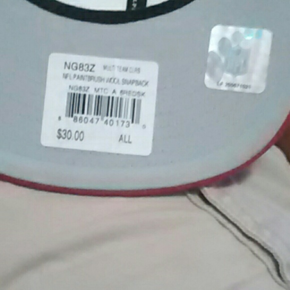 Hat - Picture 4 of 4