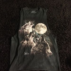 Wolf cut out t