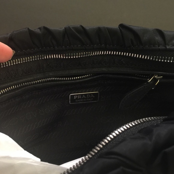 PRADA - Picture 4 of 4