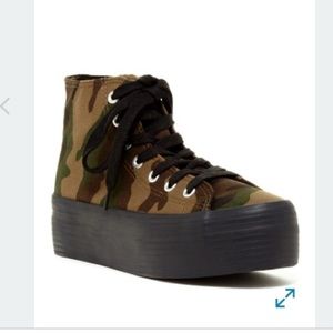 Outsider by SIXTYSEVEN Madison Platform Sneaker