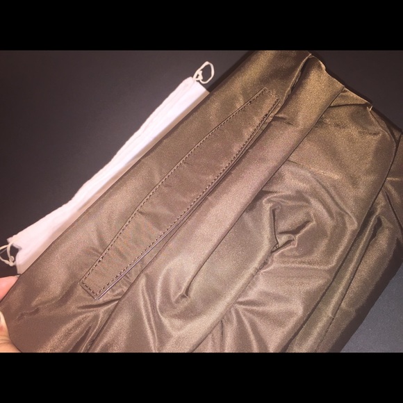 PRADA - Picture 3 of 4