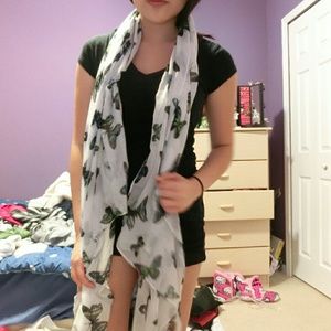 NWOT Butterfly Scarf