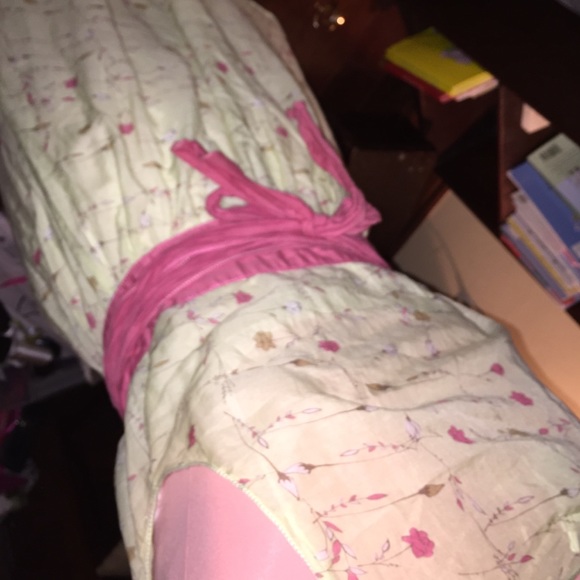 LLLW sweet floral wrap dress with full dress slip - Picture 2 of 4