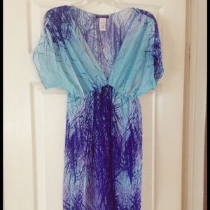 ⚡️2/$15⚡️GORGEOUS SHEER BEACH COVERUP SIZE L🏄