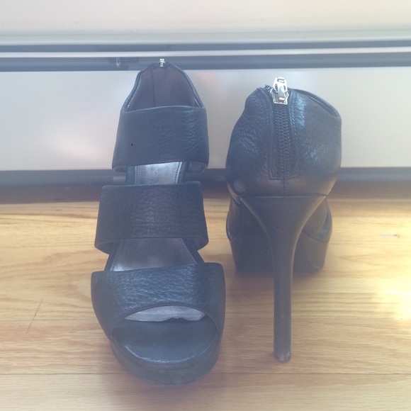 Calvin Klein Heels Size 9