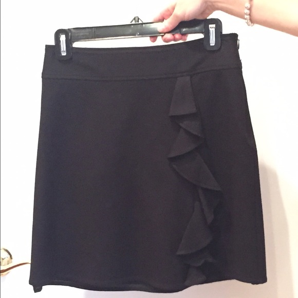 WHBM black A line skirt
