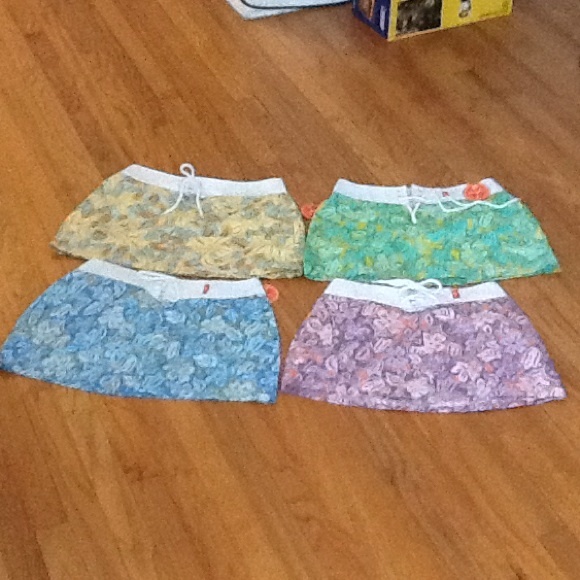 Cute summer Verona mini skirts.