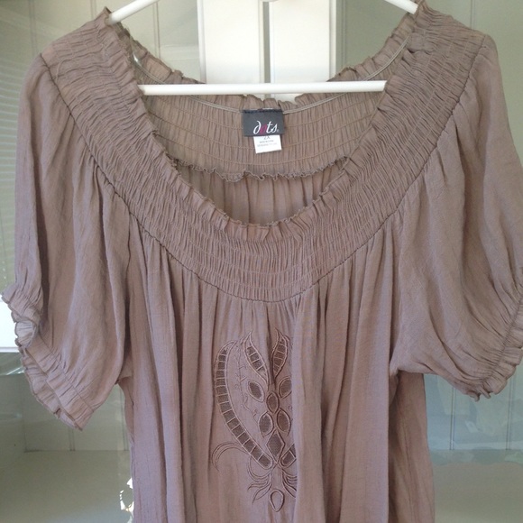 Peasant Top