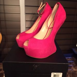 SOLD!! Giuseppe Zanotti Wedge Peep Toe