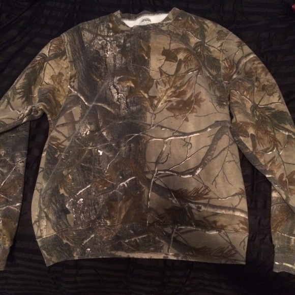 Camouflage crew neck