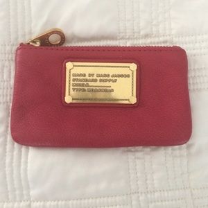 Marc Jacobs wristlit