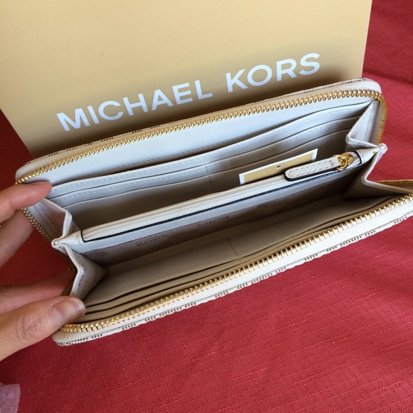 NWT Michael kors Jet Set  logo Continental wallet - Picture 2 of 3