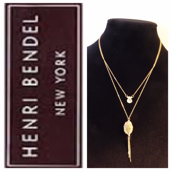 Jewelry - Pendant necklace