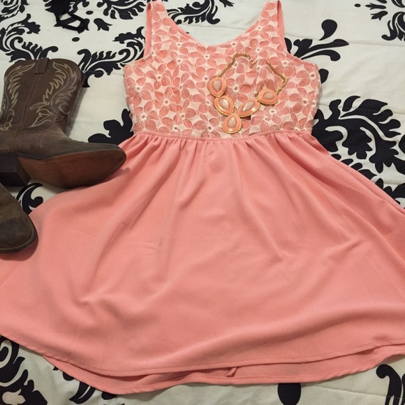 Cute peach summer dress👗
