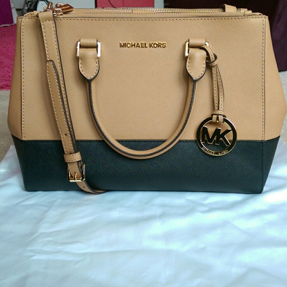 Michael Kors Sutton