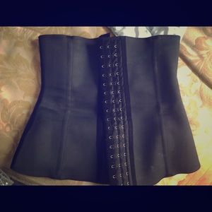 Waist Trainer