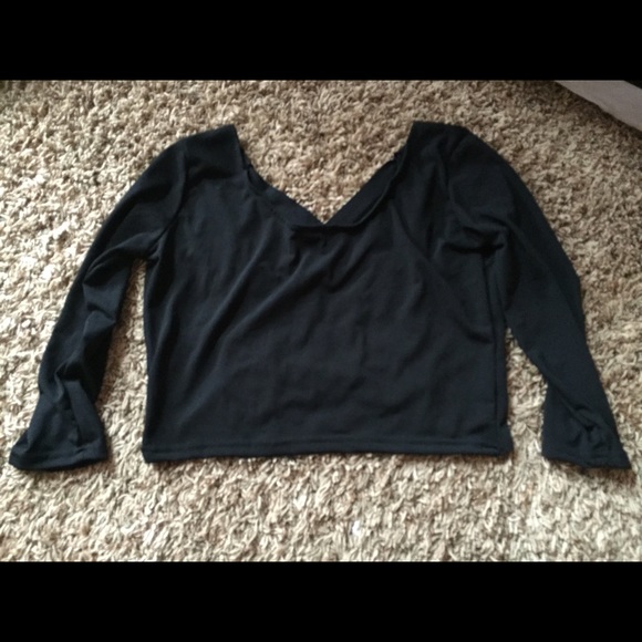 Black crop top