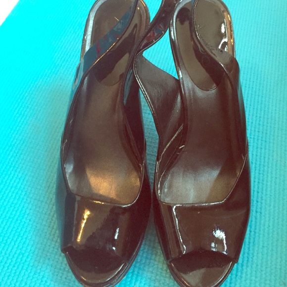Black Patent Leather Slingback Peep Toe Pumps