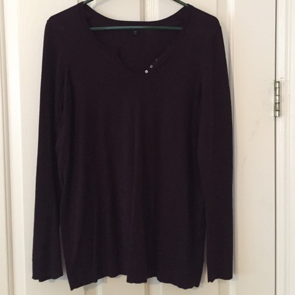 Plumb wine light sweater.