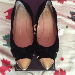 Vince Camuto flats