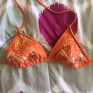 Bikini top & bottoms