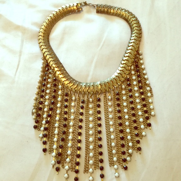 Gorgeous statement necklace
