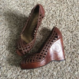 Adorable wedge sandals