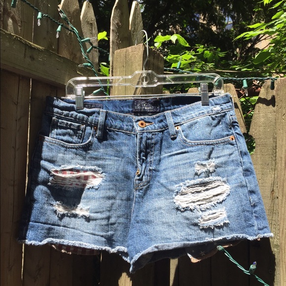 Lucky Jean Jean shorts- size 6/28