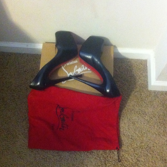 Shoes - Louboutins