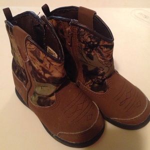 Baby boy boots