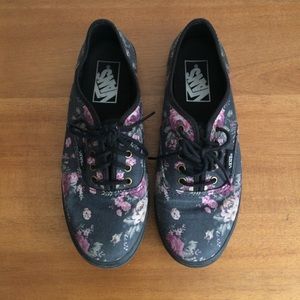 Vans black floral Lo Pros women's size 5