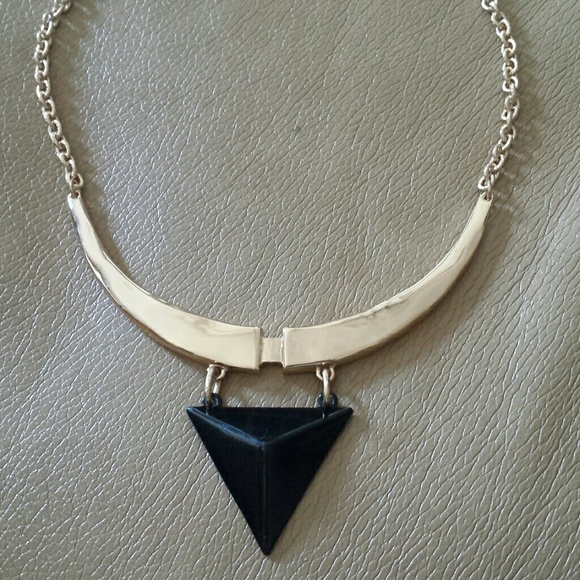 ❌SOLD❌AZTEC BIB DROP NECKLACE