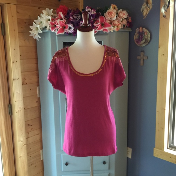 Gorgeous Blouse w/Sequins. Brand NEW!