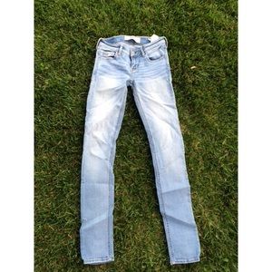 Hollister Super Skinny Jeans