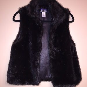 Black Faux Fur Vest [WORN TWICE]